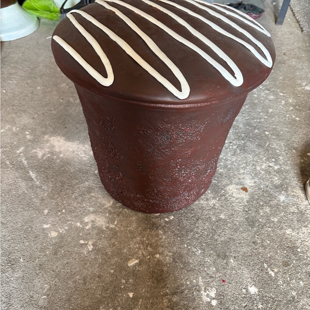 Viral Home Goods Hostess Cupcake Stool